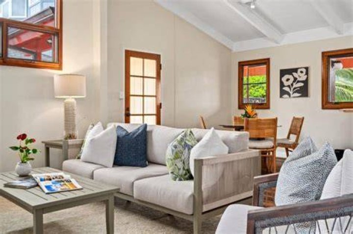 Discover the Tranquil Oasis of Skymint Cedar St